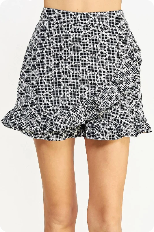 Jenna Embroidered Wrap Skort In Black/white