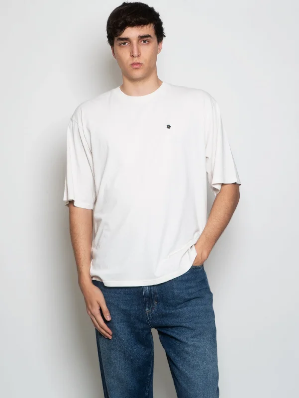 T-Shirt con Spilla Applicata Crema